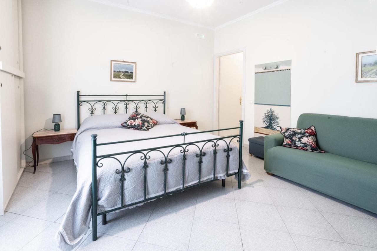 Santa Caterina Da Siena B&B Catania-Fontanarossai nemzetközi repülőtér Kültér fotó